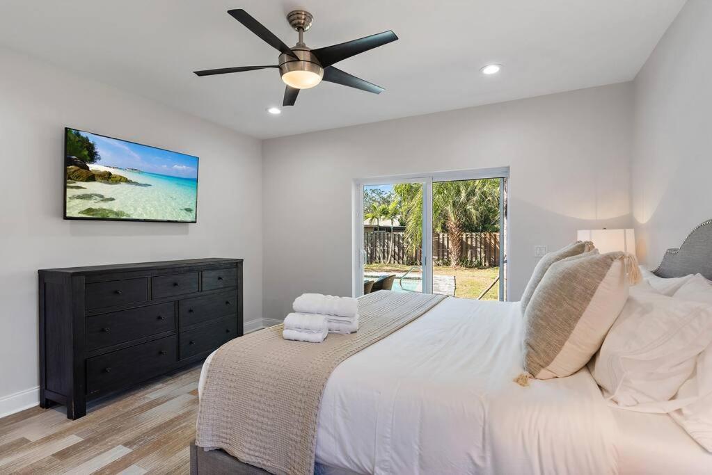 Florida Getaway With Backyard Pool Oasis Villa Sarasota Exterior photo